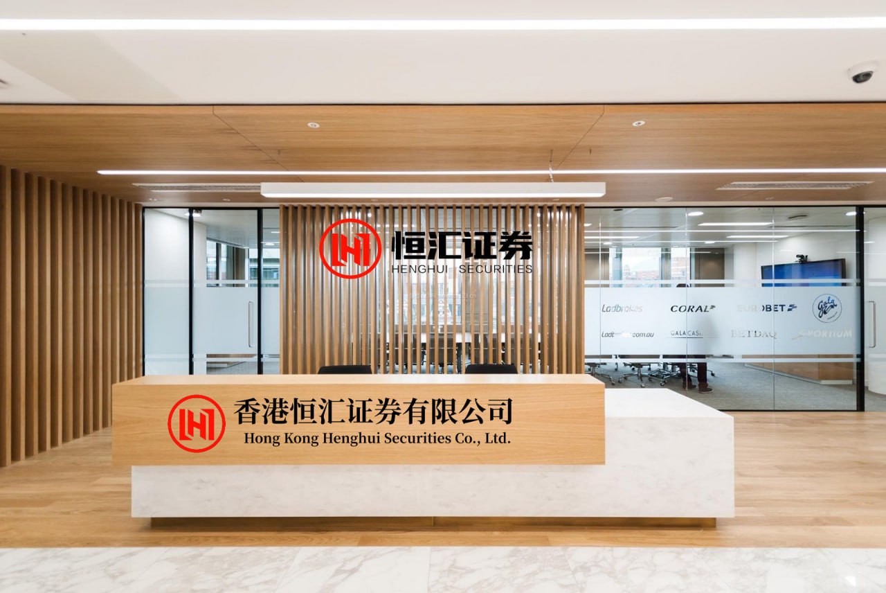 盟牛配资 抖音每天有超35万场演艺类直播，网络表演成为促消费新动能